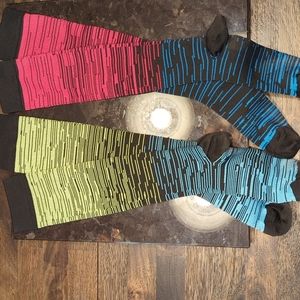 Calf length socks w compression